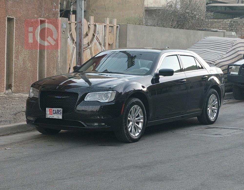 كرايسلر 300